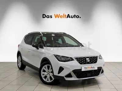 Usado Seat Arona Xperience 115 CV (84 kW) 2025 Blanco SUV