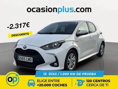 Usado Toyota Yaris Hybrid Active 116 CV (85 kW) 2021 Blanco Berlina