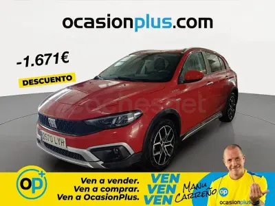 Usado Fiat Tipo Red 130 CV (95 kW) 2022 Rojo Berlina