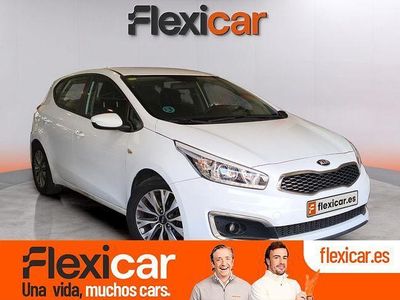 Usado Kia Ceed Plus 100 CV (73 kW) 2018 Blanco Utilitario