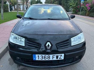 Usado Renault Mégane II Dynamique 111 CV (81 kW) 2007 Negro Utilitario