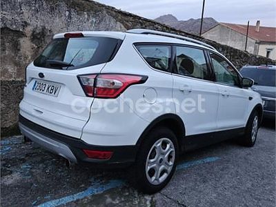 Usado Ford Kuga Vignale 120 CV (88 kW) 2017 Blanco SUV