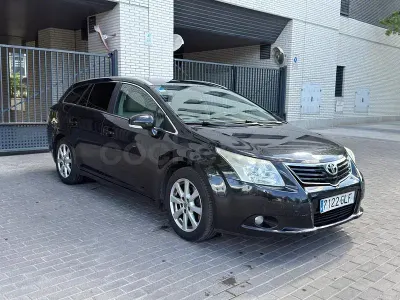 Käytetty Toyota Avensis Active 150 HP (110 kW) 2009 Musta Farmari