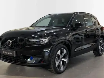 Usado Volvo XC40 Plus 163 CV (119 kW) 2025 Negro SUV