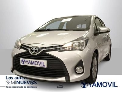 Plateado Usado 2017 Toyota Yaris Active Berlina | 11.750 € (Precio justo)