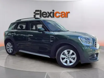 Usado Mini Cooper Countryman 136 CV (100 kW) 2019 Verde SUV