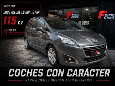 Usado Peugeot 5008 Allure 115 CV (84 kW) 2014 Gris / plata Monovolumen