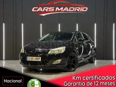 Usado Opel Astra Enjoy 115 CV (84 kW) 2011 Negro Berlina