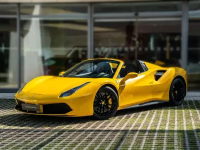 Usado Ferrari 488 670 CV (492 kW) 2017 Amarillo Descapotable