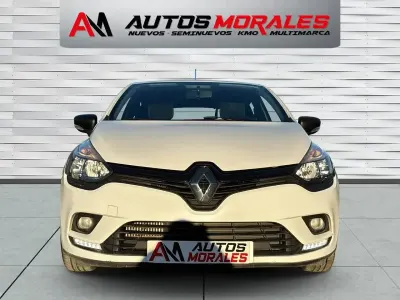 Begagnad Renault Clio IV Business 75 HK (55 kW) 2019 Vit Halvkombi
