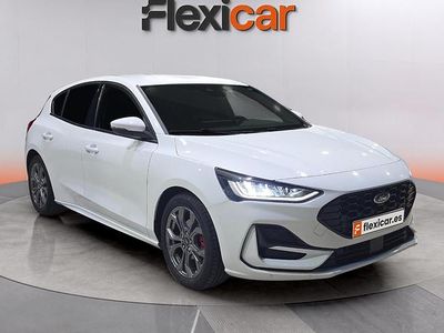 Usado Ford Focus ST-Line X 125 CV (91 kW) 2023 Blanco Berlina