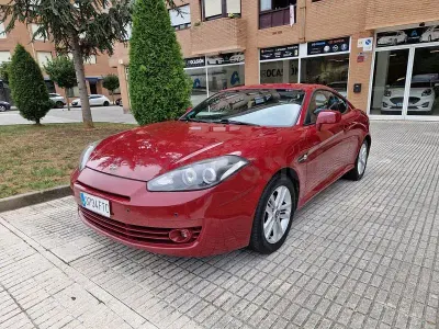 Usado Hyundai Coupé 105 CV (77 kW) 2007 Granate Coupe