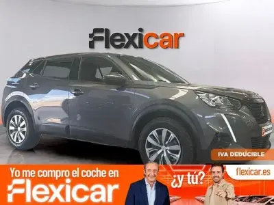 Usado Peugeot 2008 Active 110 CV (80 kW) 2021 Gris SUV