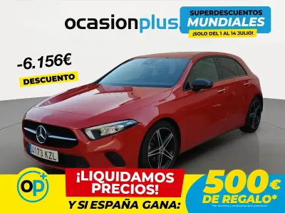 Usado Mercedes A180 116 CV (85 kW) 2019 Rojo Berlina
