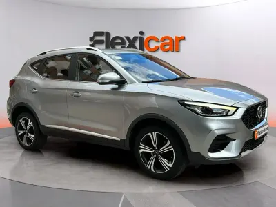 Käytetty MG ZS Comfort 106 HP (77 kW) 2022 Harmaa Katumaasturi