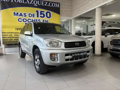 Usado Toyota RAV4 Luna 125 CV (91 kW) 2001 Plateado SUV