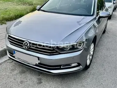 Usado VW Passat Edition 150 CV (110 kW) 2019 Gris / plata Berlina