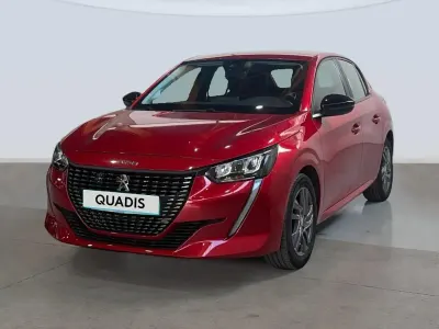 Usado Peugeot 208 Active 101 CV (74 kW) 2022 Rojo Utilitario