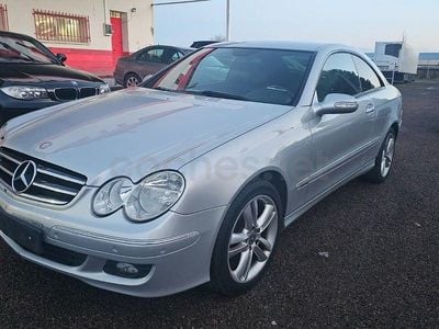 Usado Mercedes CLK220 Avantgarde 150 CV (110 kW) 2009 Gris / plata Coupe