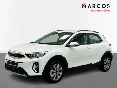 Usado Kia Stonic 100 CV (73 kW) 2022 SUV