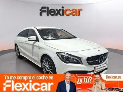 Usado Mercedes CLA200 Shooting Brake 150 CV (110 kW) 2019 Blanco Familiar