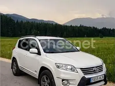 Käytetty Toyota RAV4 Executive 150 HP (110 kW) 2012 Valkoinen Katumaasturi