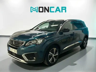 Usado Peugeot 5008 Allure 130 CV (95 kW) 2018 Verde SUV