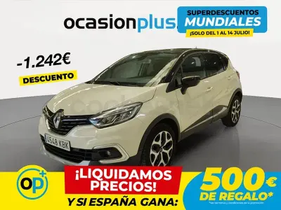 Usado Renault Captur Zen 120 CV (88 kW) 2017 Beige SUV