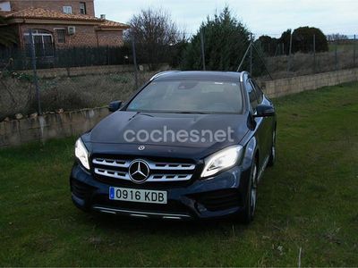 Usado Mercedes GLA200 136 CV (100 kW) 2017 Azul SUV