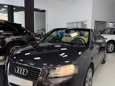Usado Audi A3 Cabriolet Attraction 105 CV (77 kW) 2009 Violeta / lila Descapotable