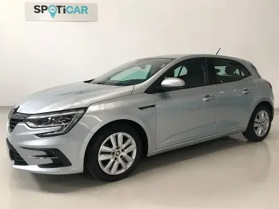 Usado Renault Mégane II Equilibre 115 CV (84 kW) 2023 Gris / plata Berlina
