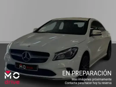 Usado Mercedes CLA180 122 CV (89 kW) 2018 Berlina
