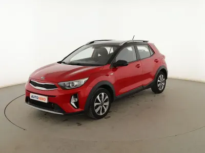 Usado Kia Stonic 101 CV (74 kW) 2020 Rojo SUV