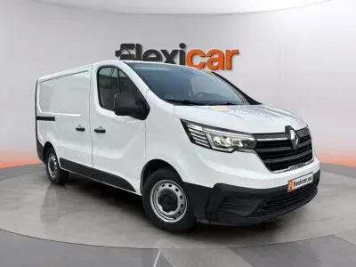 Usado Renault Trafic Authentique 150 CV (110 kW) 2023 Blanco Monovolumen