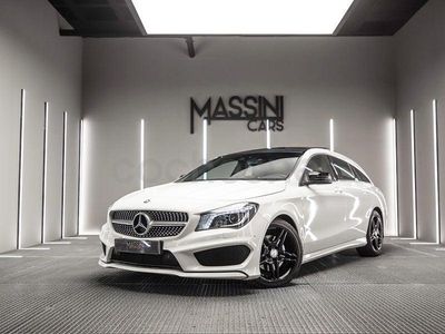 Usado Mercedes CLA220 Shooting Brake AMG line 177 CV (130 kW) 2016 Blanco Familiar