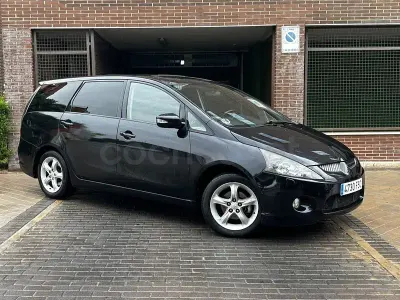 Usado Mitsubishi Grandis Intense+ 136 CV (100 kW) 2007 Negro Monovolumen