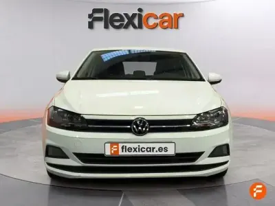 Używany VW Polo Advance 95 KM (69 kW) 2021 Biały Sedan/Limuzyna