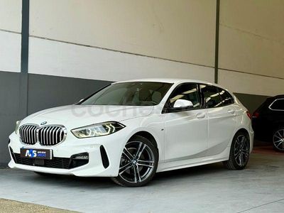 Begagnad BMW 118 Comfort Edition 150 HK (110 kW) 2021 Vit Halvkombi