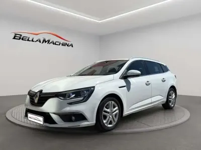 Usado Renault Mégane GrandTour Business 110 CV (80 kW) 2018 Blanco Familiar