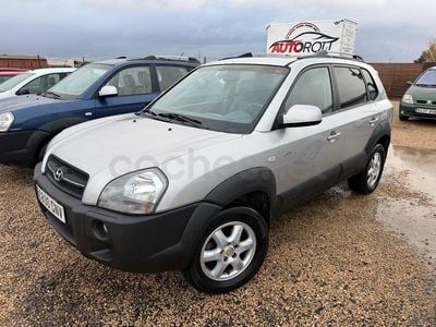 Usado Hyundai Tucson Style 112 CV (82 kW) 2005 Gris / plata SUV