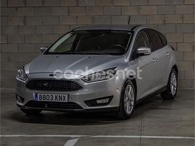 Gris / plata Usado 2018 Ford Focus Titanium Berlina | 13.000 € (Buen precio)