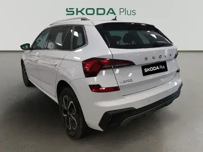 Usado Skoda Kamiq Selection 115 CV (84 kW) 2025 Blanco SUV