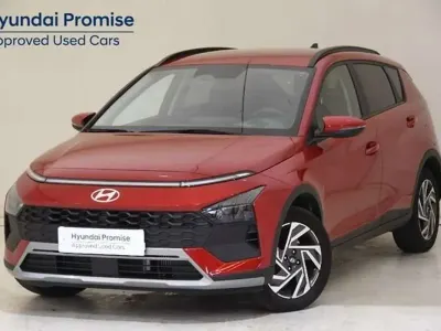 Usado Hyundai Bayon 101 CV (74 kW) 2025 Rojo SUV