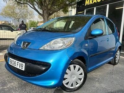 Usado Peugeot 107 68 CV (50 kW) 2007 Azul Utilitario