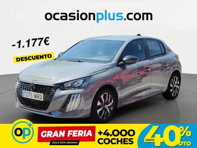 Usado Peugeot 208 Active 100 CV (73 kW) 2024 Gris Utilitario