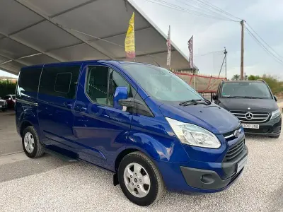 Usado Ford 300 Titanium 155 CV (114 kW) 2016 Azul Monovolumen