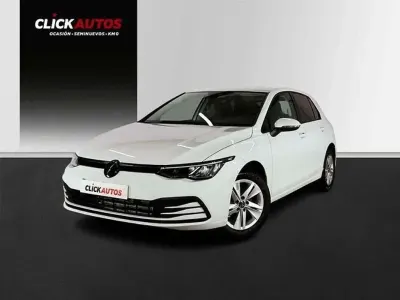 Usado VW Golf VIII Life 111 CV (81 kW) 2023 Blanco Berlina