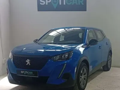 Usado Peugeot 2008 Active 110 CV (80 kW) 2022 Azul SUV