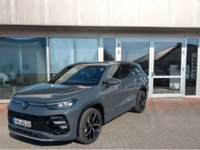 Usado VW Tayron R-line 193 CV (141 kW) 2025 Gris SUV