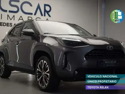 Usado Toyota Yaris Cross Style 116 CV (85 kW) 2022 Gris SUV